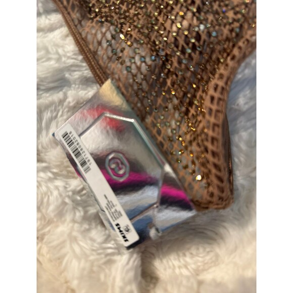 Swarovski x Skims Stretch Net Dipped Thong with Swarovski Crystals in gold large - Picture 4 of 5